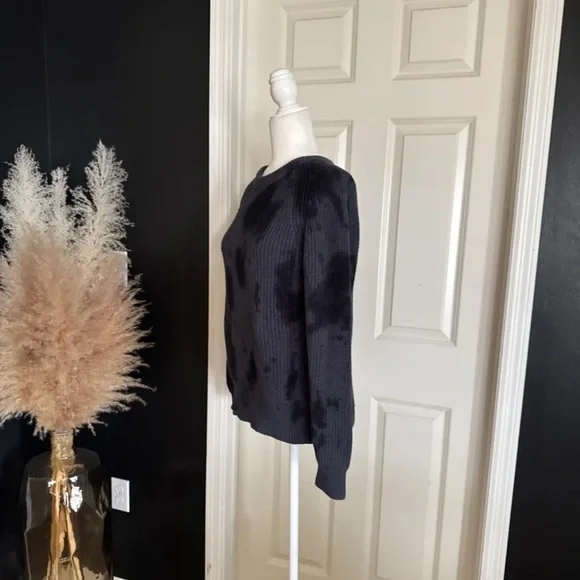 RAILS VENUS in IRON BLACK TIE DYE Sweater Size Medium in cotton/cashmere - Picture 9 of 12